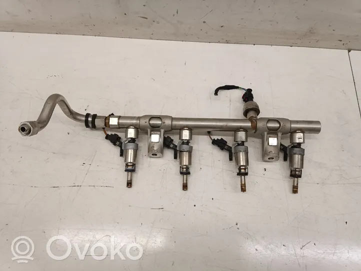 Volkswagen Arteon Injecteur de carburant 06L906A02