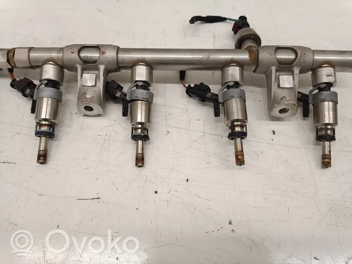 Volkswagen Arteon Injecteur de carburant 06L906A02