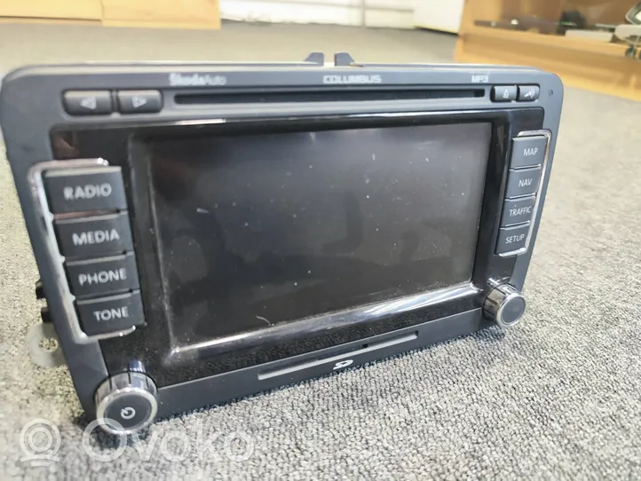 Skoda Octavia Mk2 (1Z) Panel / Radioodtwarzacz CD/DVD/GPS 3T0035680A