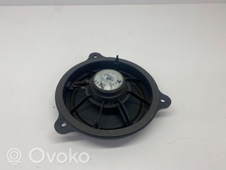 Nissan Qashqai Etuoven kaiutin 281569U00A