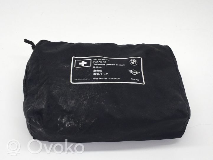 BMW 1 E81 E87 First aid kit 7263439