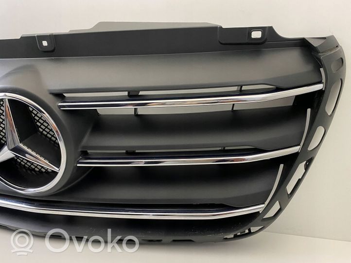 Mercedes-Benz Sprinter W907 W910 Front grill A9108852700