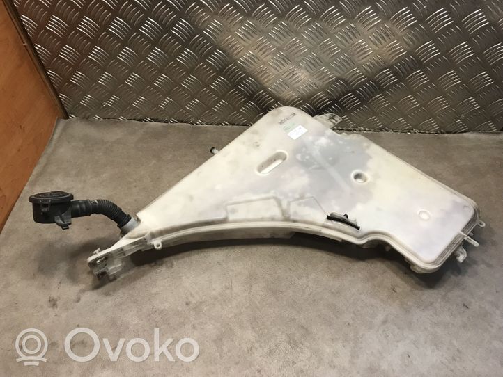 BMW 1 F20 F21 Valaisimen pesurin nestesäiliö 7241673