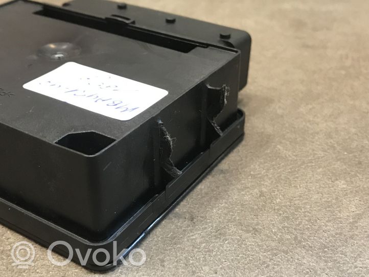 Mercedes-Benz GL X166 Unité de contrôle, module EMF frein arrière A1669002700