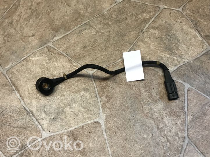 Mercedes-Benz C W204 Sensor de petardeo del motor A0071531228