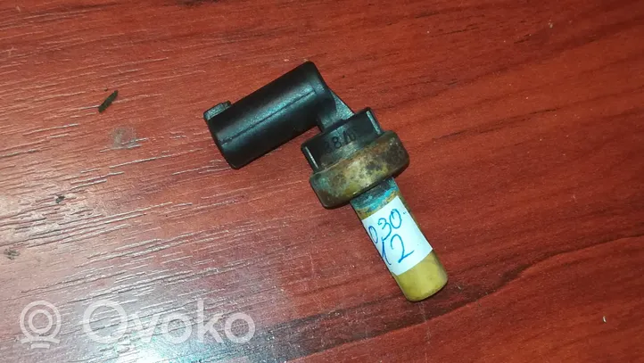 Mercedes-Benz C W203 Sonde de température de liquide de refroidissement A00054251