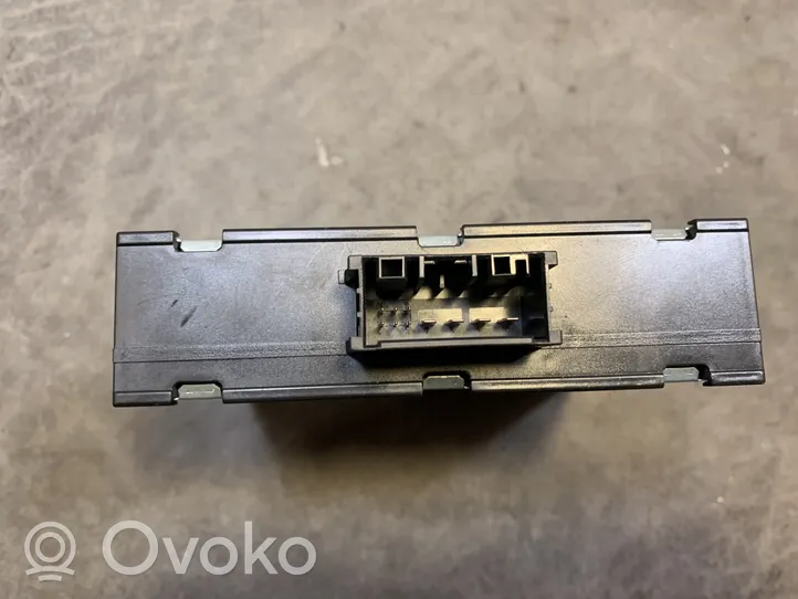 BMW 3 E90 E91 Module convertisseur de tension 9127088