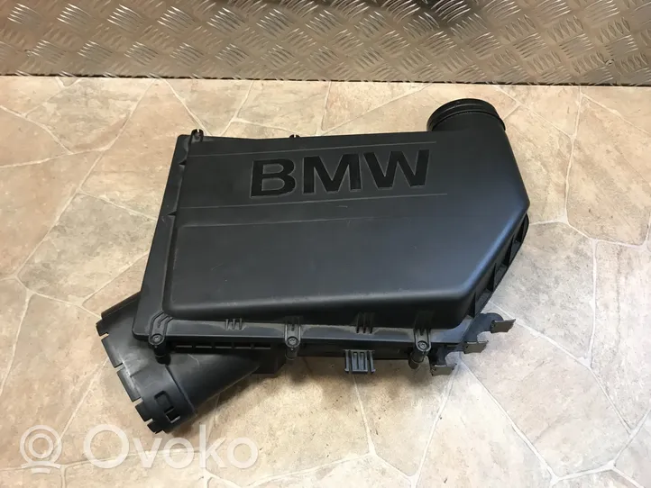 BMW 5 F10 F11 Obudowa filtra powietrza 7571355