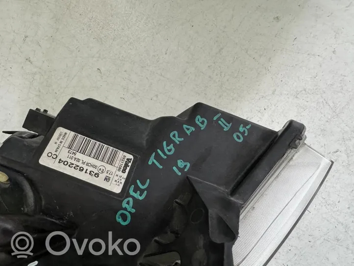 Opel Tigra B Lampa przednia 93162204