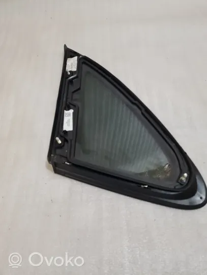 Porsche Macan Rear side window/glass 95B845298