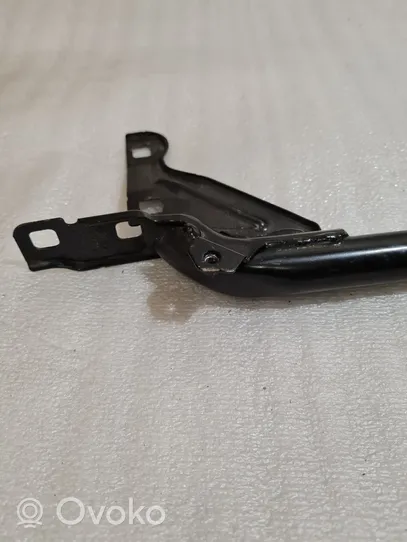 Porsche Macan Staffa del pannello di supporto del radiatore 95B803486