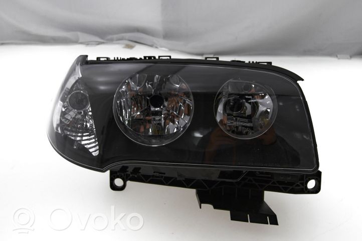 BMW X3 E83 Lampa przednia 63126923856