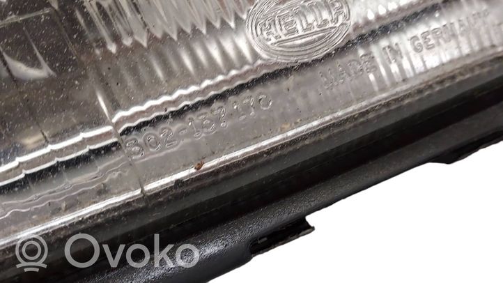 Audi 100 200 5000 C2 Lampa przednia 302137170