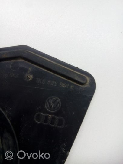 Volkswagen Golf Plus Kita dugno detalė 1K0825961B