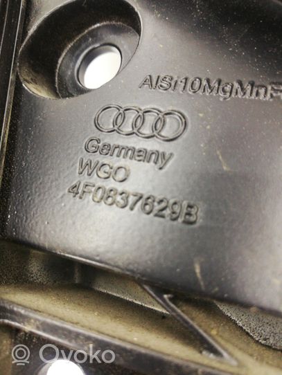 Audi A6 S6 C6 4F Priekinių durų stiklo rėmas 4F0837629B