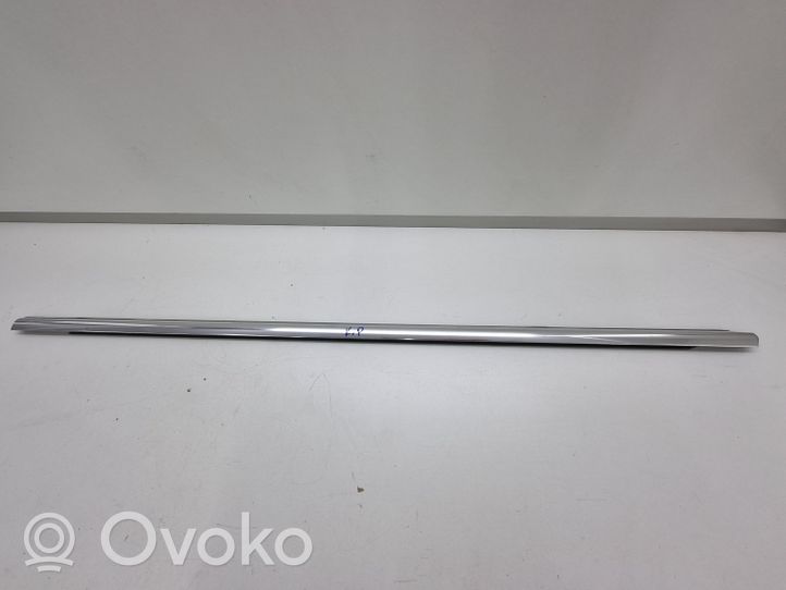 Volkswagen PASSAT B6 Rubber seal rear door window/glass 3C5839475