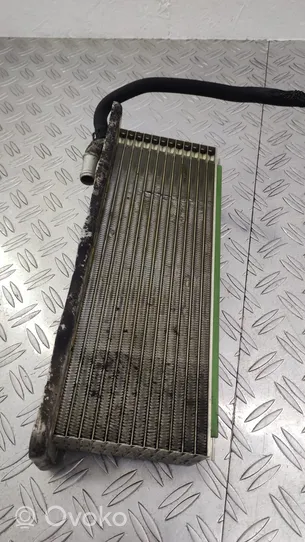 Volkswagen PASSAT B8 Chłodnica powietrza doładowującego / Intercooler 04E145749F