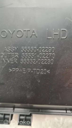 Toyota Auris E180 Daiktadėžė 5555002290