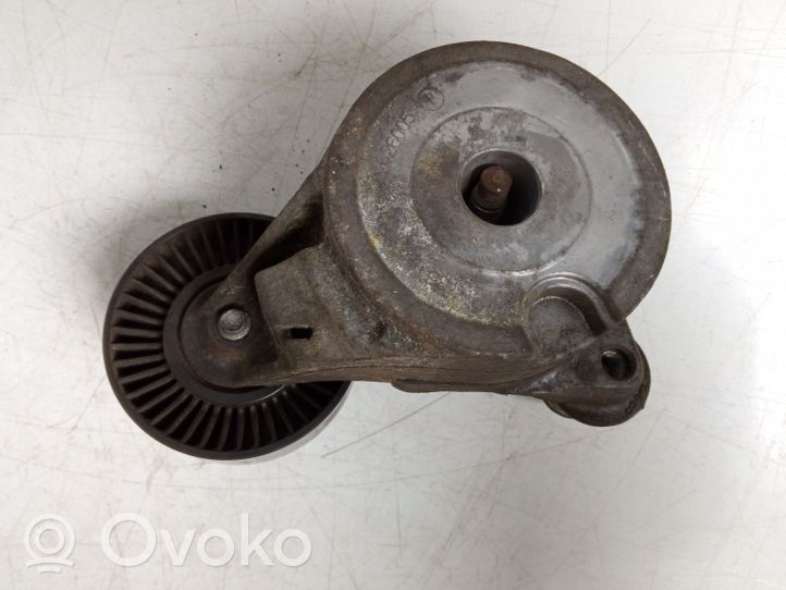 Jeep Grand Cherokee (WK) Napinacz paska wielorowkowego / Alternatora 53030958