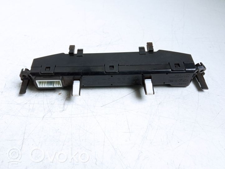 Hyundai Elantra Horloge 945103X000