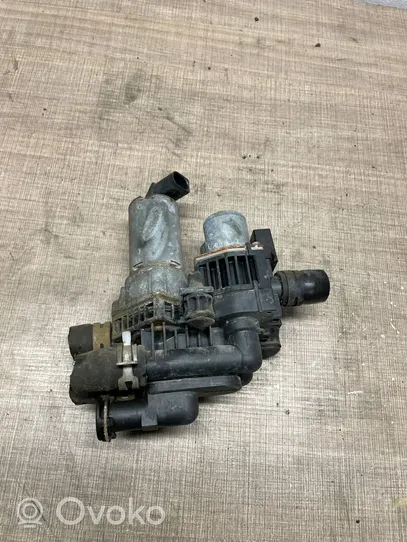 Mercedes-Benz S W220 Coolant heater control valve 2208300184