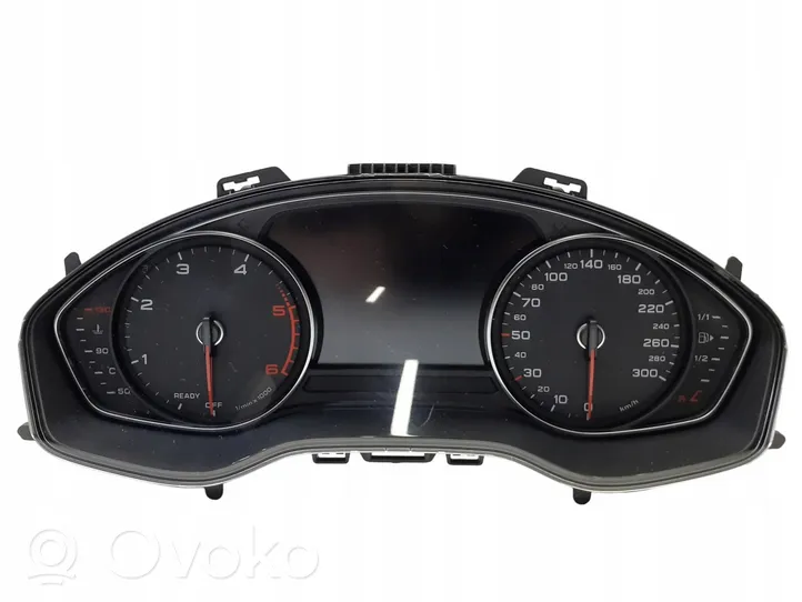 Audi A5 Nopeusmittari (mittaristo) 8W5920781L