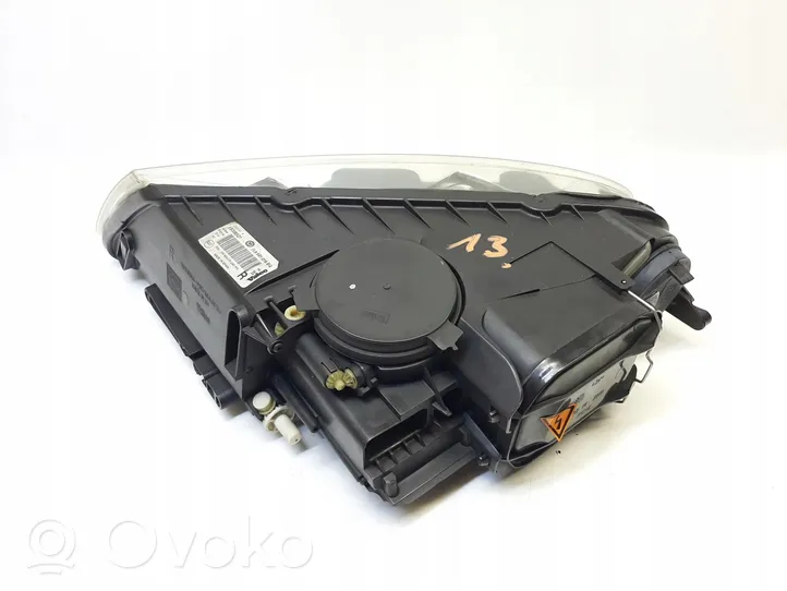 Volkswagen Touareg I Lampa przednia 7L6941016BQ