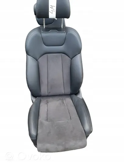 Audi SQ7 Seat set 4M0883107E