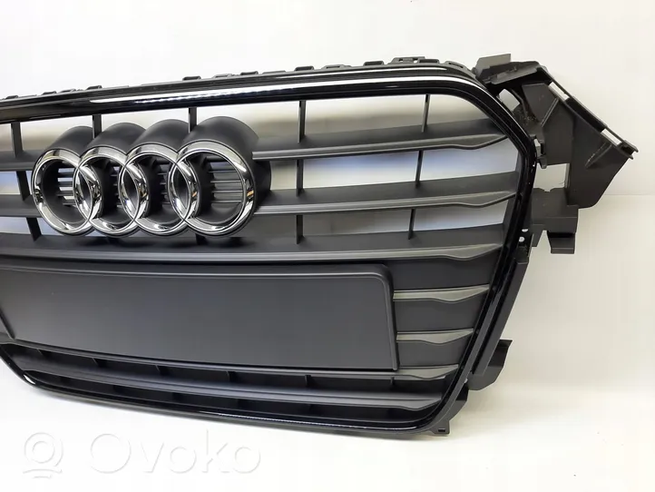 Audi A4 S4 B8 8K Griglia superiore del radiatore paraurti anteriore 8K0