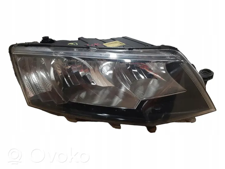 Skoda Octavia Mk3 (5E) Lampa przednia 5E2941016