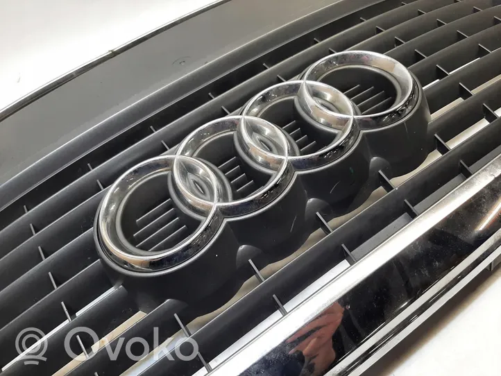 Audi A6 S6 C6 4F Priekšējais režģis 4F0853651S