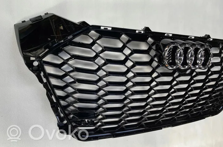 Audi RS5 Atrapa chłodnicy / Grill 8W6853651AN