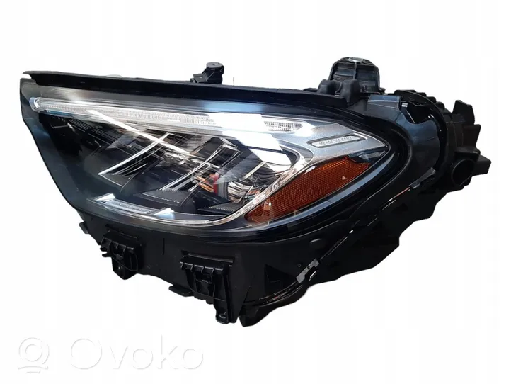 Mercedes-Benz GLC X253 C253 Lampa przednia A2549061900