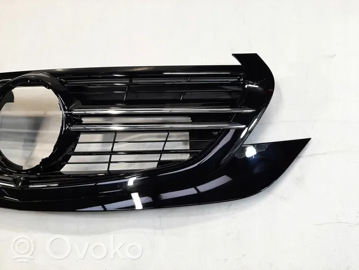 Mercedes-Benz EQC Grille de calandre avant A2938883800