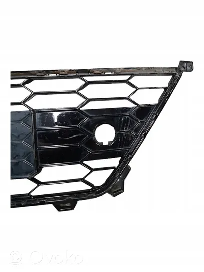 Seat Ateca Maskownica / Grill / Atrapa górna chłodnicy 575853668C