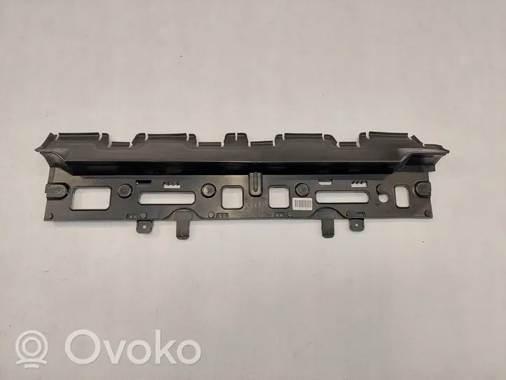 Audi Q8 Radiatoru dekoratīvā apdare 4M0121286J