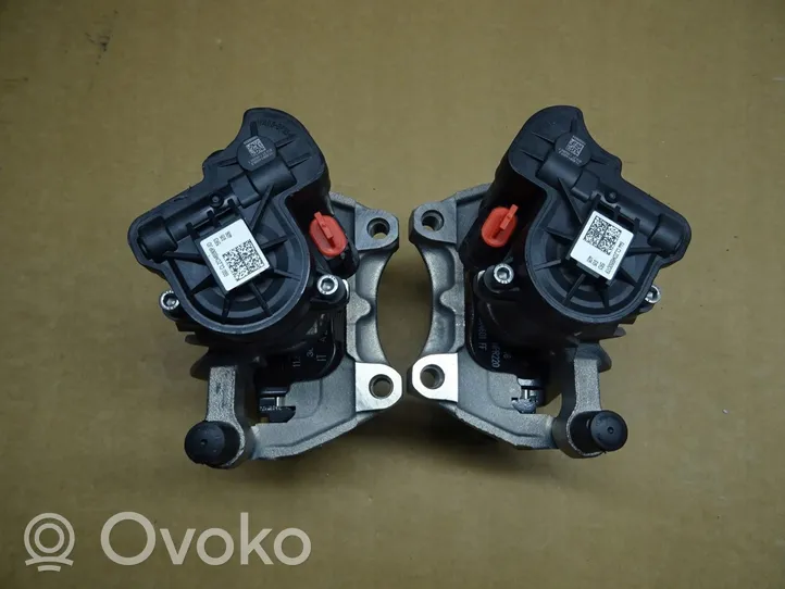 Volkswagen Golf VIII Rear brake caliper 5R3615405