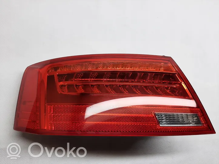 Audi A5 8T 8F Комплект задних фонарей 8T0945094C