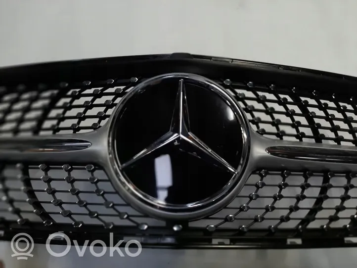 Mercedes-Benz CLA C118 X118 Atrapa chłodnicy / Grill A1188880000