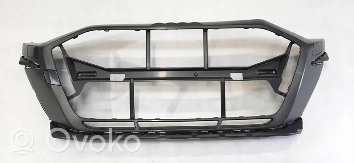 Audi RS3 8Y Grille inférieure de pare-chocs avant 8Y0807725A