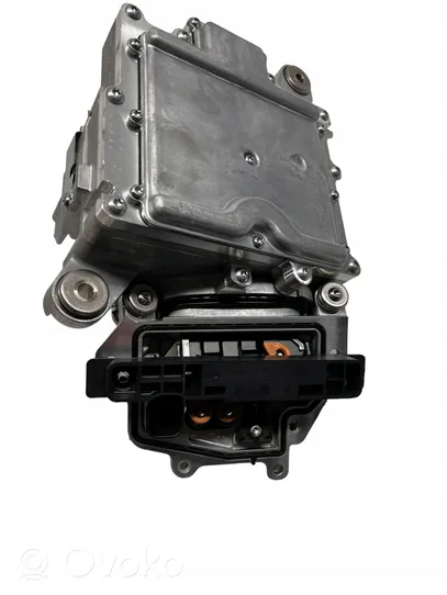 Mercedes-Benz S W223 Convertisseur / inversion de tension inverseur A2569001800