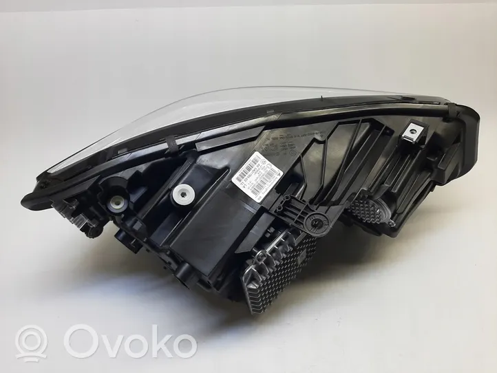 BMW 2 Active Tourer U06 Phare frontale 5A017B6