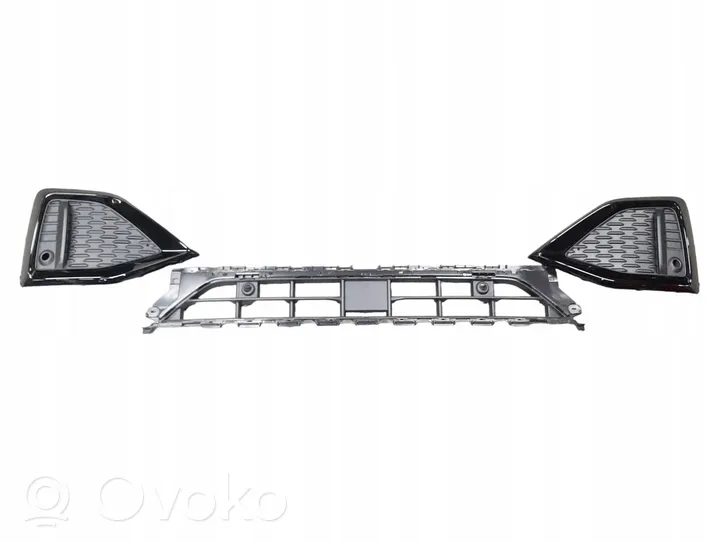 Audi Q2 - Grille calandre de capot 81A807647M