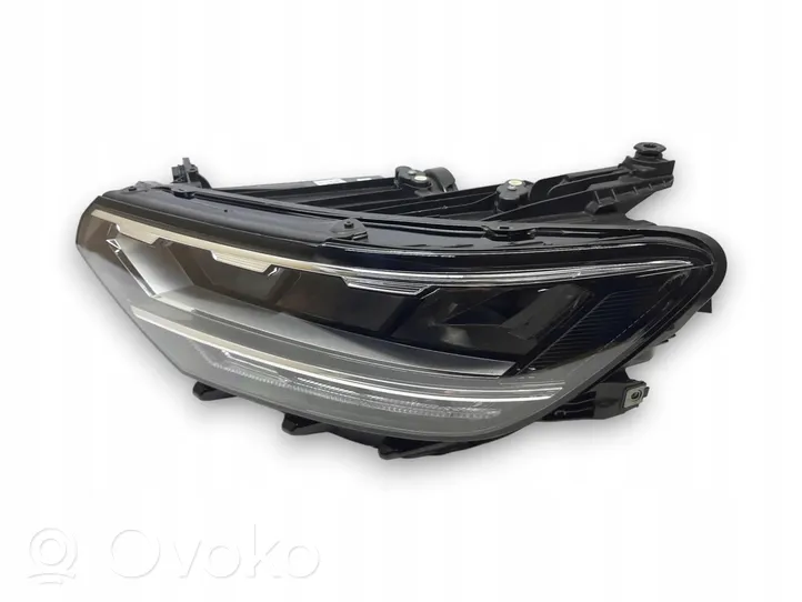 Volkswagen PASSAT B8 Lampa przednia 3G1941036P