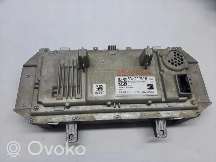 Seat Leon IV Speedometer (instrument cluster) 5FA920790B