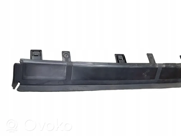 Audi Q8 Radiatoru dekoratīvā apdare 4M0807957