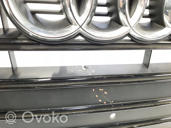 Audi Q5 SQ5 Maskownica / Grill / Atrapa górna chłodnicy 8R0853651AN