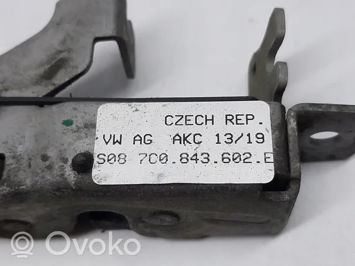 Volkswagen Crafter Front door lock 7C0843602E