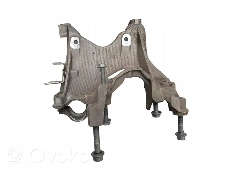 Audi A5 Soporte de montaje de la caja de cambios 8W0399296E