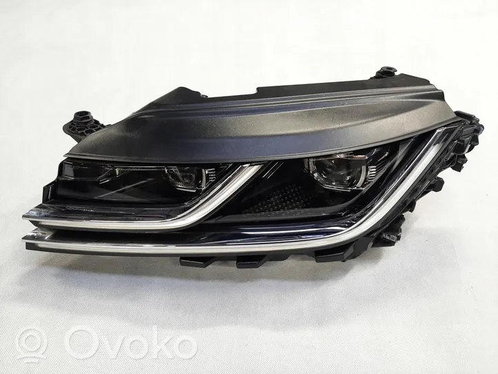 Volkswagen Arteon Lampa przednia 3G8941081D